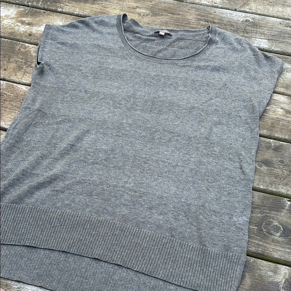 Lilla P stone/Gray Sleeveless Knit Top size S